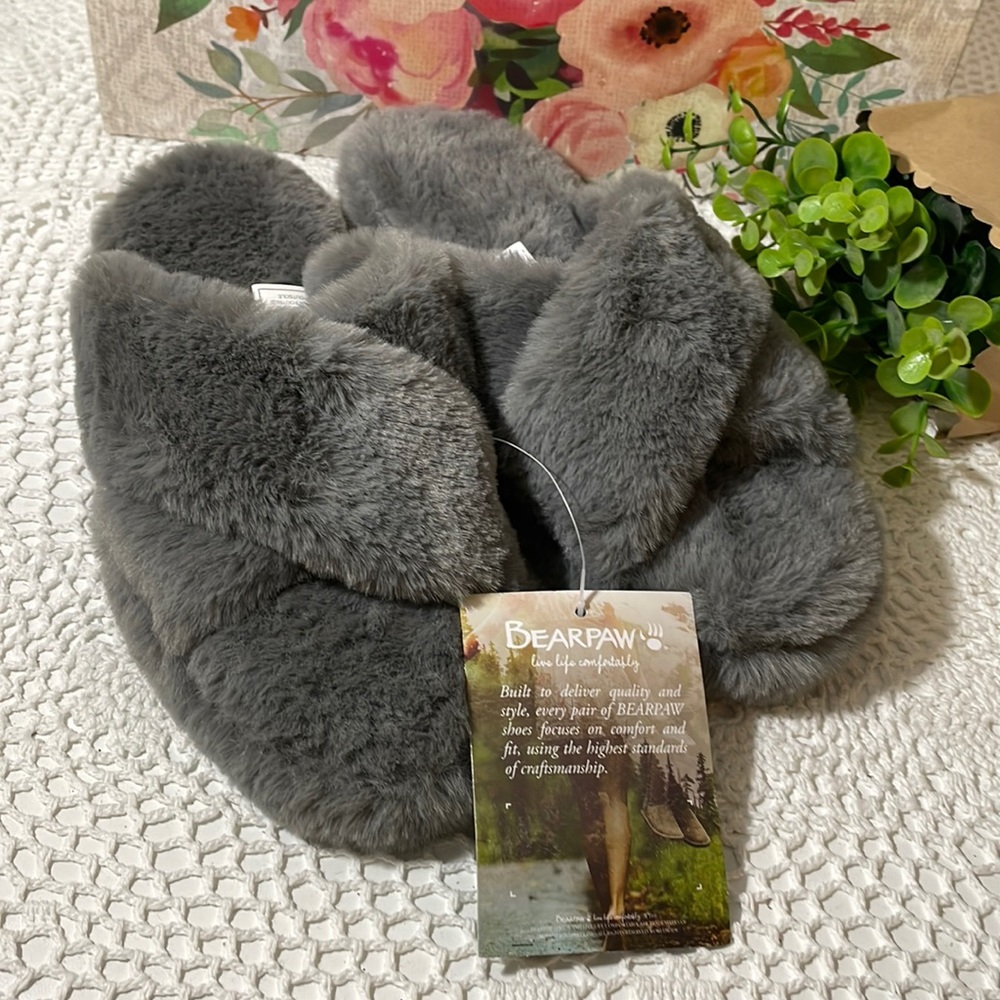NEW! Bear Paws slippers